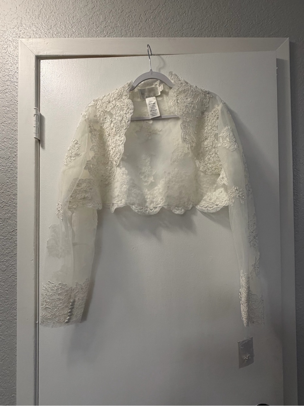 David's Bridal Ivory Lace Bolero-NWT